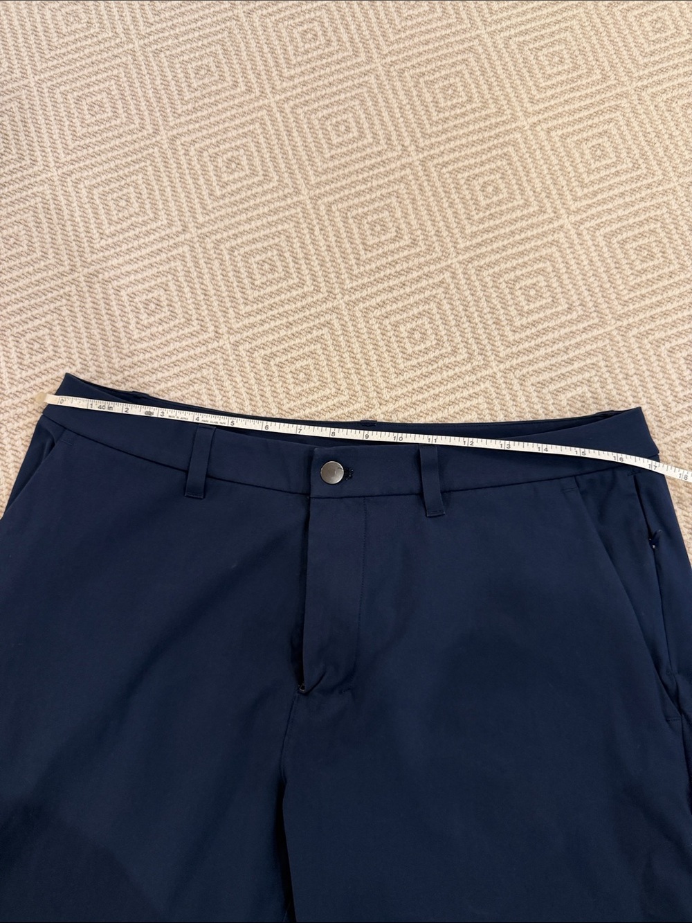 Men’s ABC pant lululemon athletica Navy Stretch Chinos 33 waist 30 inseam
